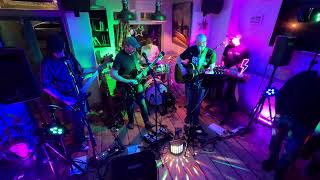 ‘Before I Fall to Pieces’ (Razorlight) – Revolver – Victoria Arms – 20 Dec 25