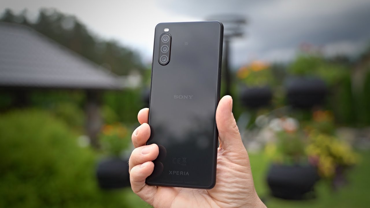 Sony Xperia 10 II Review After 1 Month - Solid Midrange Smartphone!