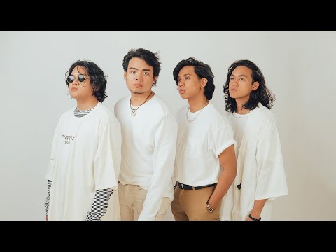 One Click Straight - "Manila/Paraiso" (Crow's Nest Sessions)