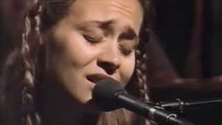 Fiona Apple -  Never is a Promise (Live)