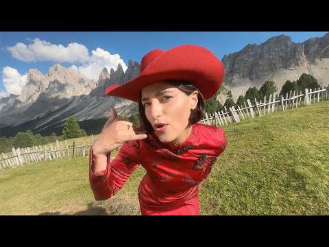 Somebodys Knockin - Mattiel