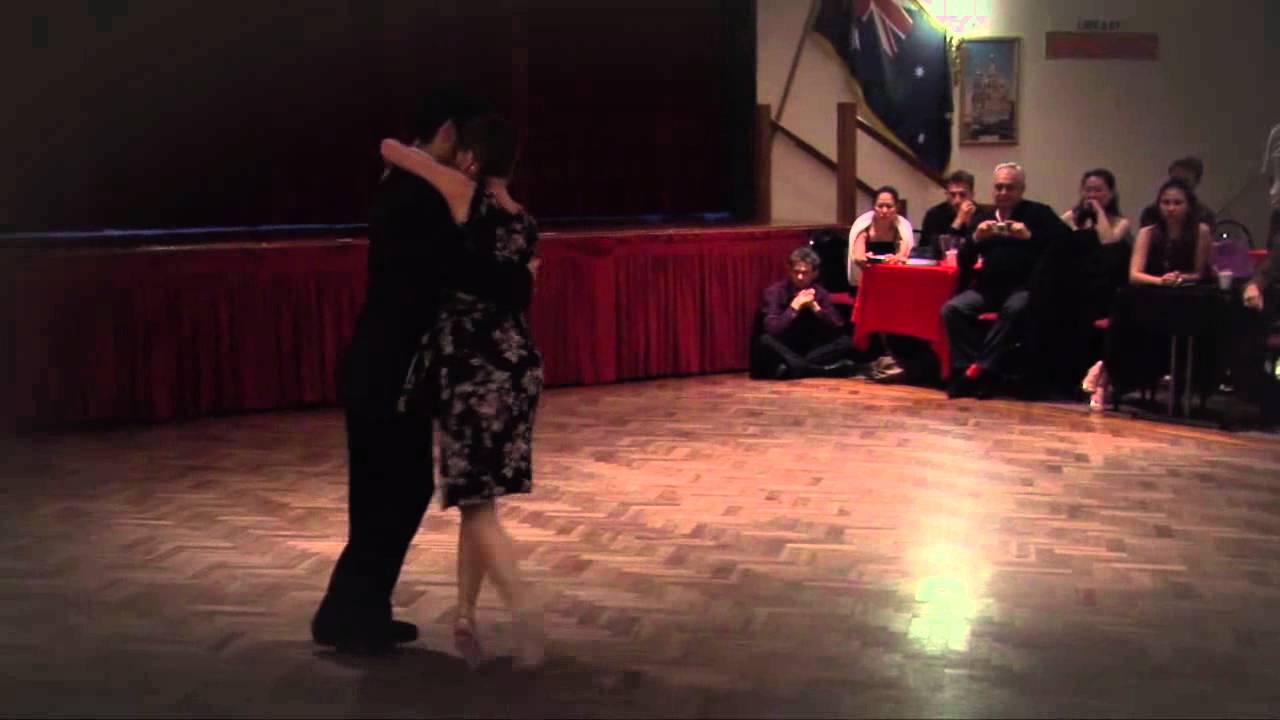 Javier Rodriguez y Andrea Missé - Sydney Tango Salon Festival 2011 - Welcome Milonga - Dance 2