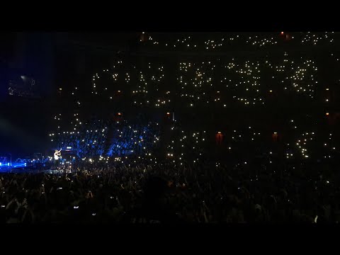 Imagine Dragons tribute Avicii in Stockholm (Forever Young)