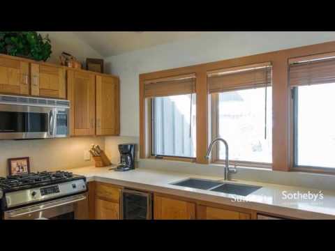 2 Bedroom Townhouse For Sale in Park City, Utah, USA for $845,000.