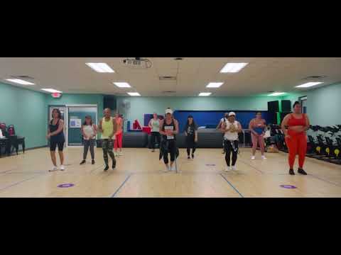 EL Teke Teke~ Carlos Vivis~ Black Eye Peas~ Play-N-Skillz~ Zumba~Cumbia