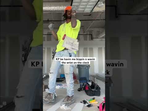 Electric Bipp @KPSKYWALKA “kk kk she not my type but she think she be draggin” #music