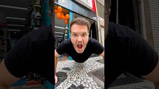 Se a sua mãe fizer 10 flexões, você ganha R$500