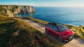 Renault 4 E-Tech electric « plein sud® » : la version avec toit ouvrant disponible à la commande à partir de CHF 36 300.-