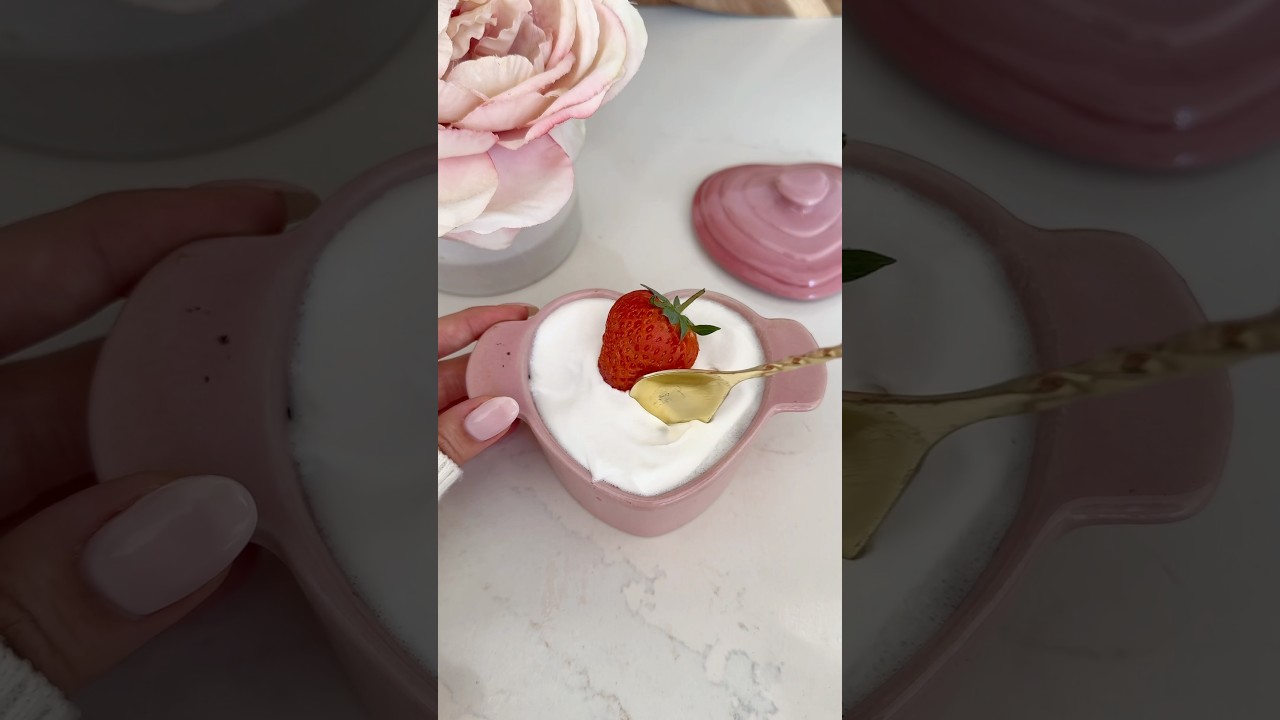 Single-Serve Strawberry Shortcake🍰 #strawberry #shortcake #yum #cake #mini #heart #asmr #shorts