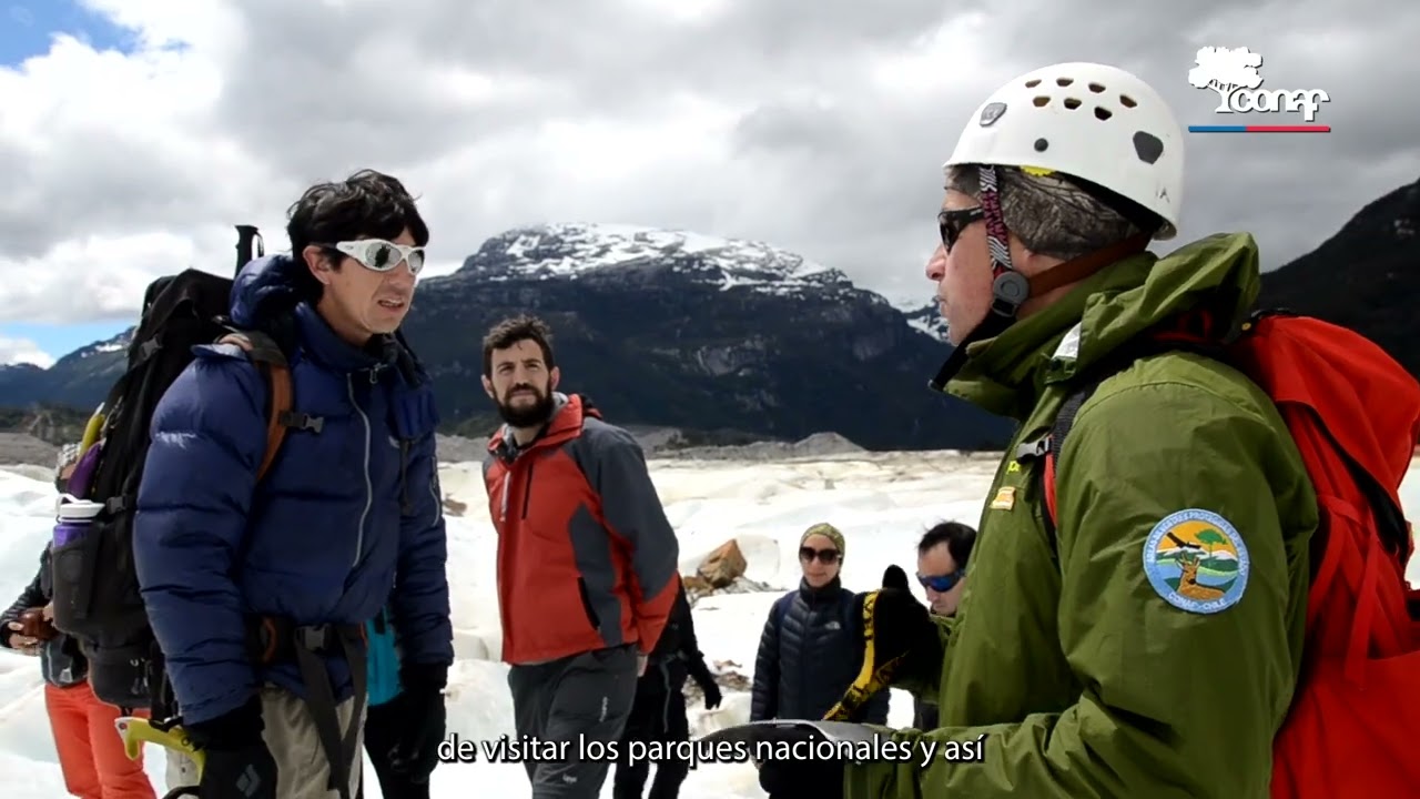 Lanzan primera edición del pasaporte de la Ruta de los Parques de la Patagonia en inglés