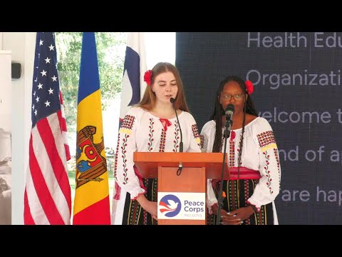 Ceremonia de depunere a Jurământului de către voluntarii Corpului Păcii SUA în Republica Moldova