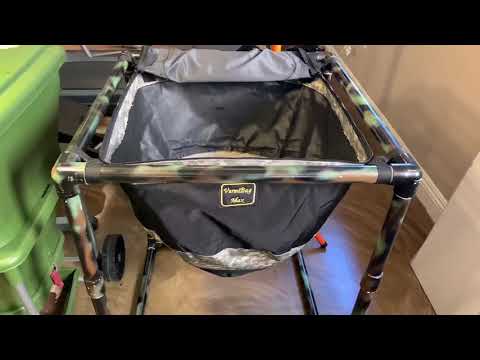 The VermiBag Max is now up and running.