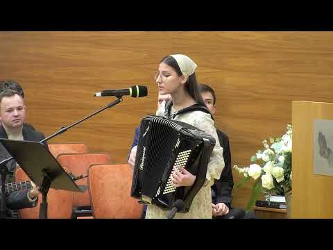 Rebeca Burlacu - L-am găsit lang-o fântână