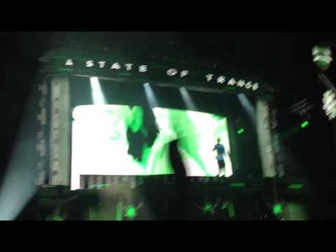 Armin Van Buuren Madison Square Garden performs Not Giving