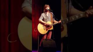 She hates everybody,  Rhett Miller