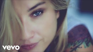 Sevgilim Music Video