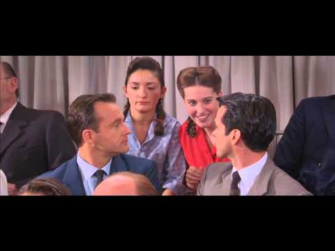Exclusive clip: Populaire