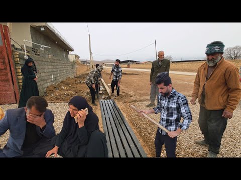 A snowy day in the village, alongside family work and activities in the cowshed 🐄❄️