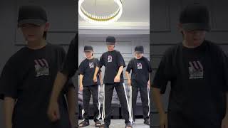 Download lagu No copyright infringement #tianzhiwen #tian #wen #zhi #china #chinese #boy #triplets #dance #fyp mp3