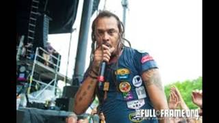 Michael Franti &amp; spearhead live at werchter 2002     people in tha middle