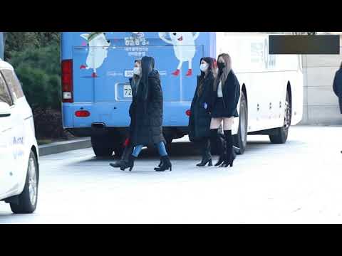 Press Video of Aespa on the way to Choi Hwajung’s Power Time Radio