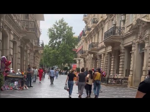 BAKU or PARIS? Under rated Baku capital of Azerbaijan #baku #travel #trending