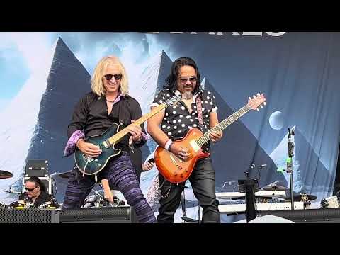 Tommy DeCarlo Band covering ‘Don’t Look Back’ by Boston at Summerfest in Milwaukee, WI USA - 6.28.24