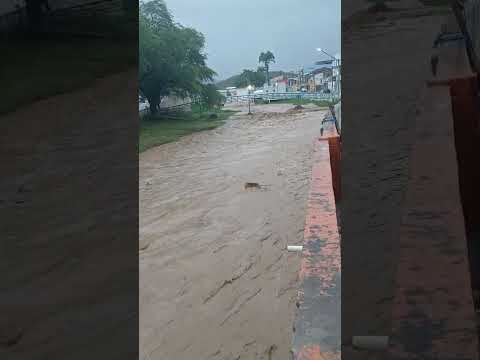 Muita Chuva em Encruzilhada BA