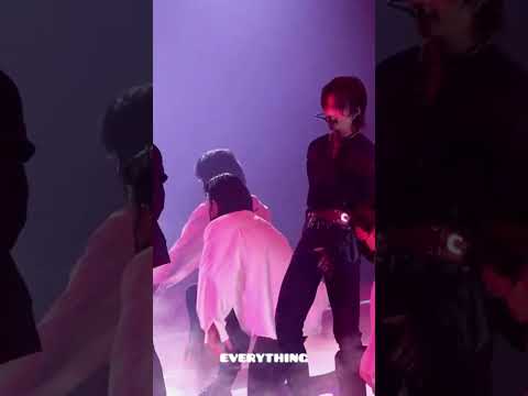 Did he just... 😳🥵💦💦💓🔥 #hyunjin #lovestay #sexykinghyunjin #danceracha #taste #maxident #straykids