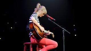 Taylor Swift - I Almost Do (Live on The Red Tour)