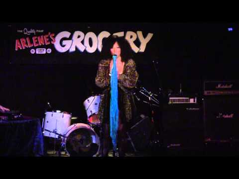 Lea Muses - Stay The Way You Are DNB LIVE at Arlene's Grocery with Dj Modabot - Drum N Bass REMIX