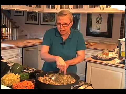 download lagu mp3 mp4 Old Fashioned Chicken Pie Recipe, download lagu Old Fashioned Chicken Pie Recipe gratis, unduh video klip Old Fashioned Chicken Pie Recipe