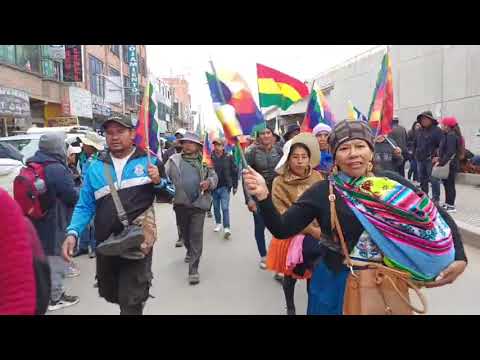 Federations arrive in Senkata, second day of march. BOLIVIA IS NOT FOR SALE