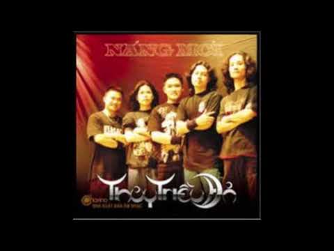 Người hát rong - Thủy Triều Đỏ