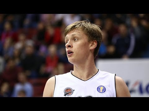 Trae Golden's Amazing Alley-Oop to Nikita Mikhailovskii