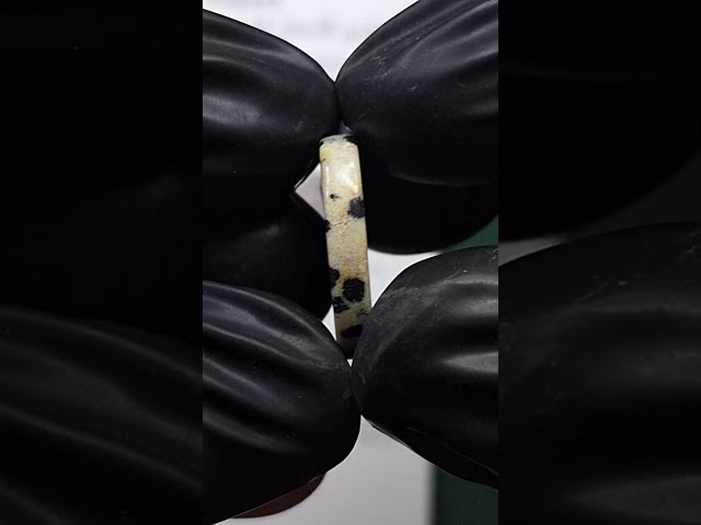 حجر دلميشن جاسبر طبيعي مفحوص و موثق بشهادة مختبر