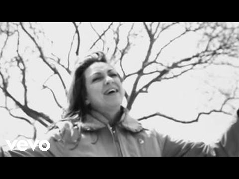 Videoclip de La Orilla de Mi Pelo — Niña Pastori