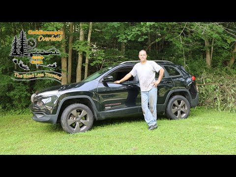 Jeep Cherokee KL gets a Rough Country Lift