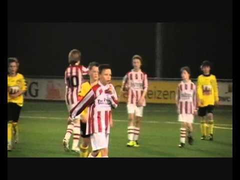 Voetbalkamp Woudenberg D2 Deel 1.wmv