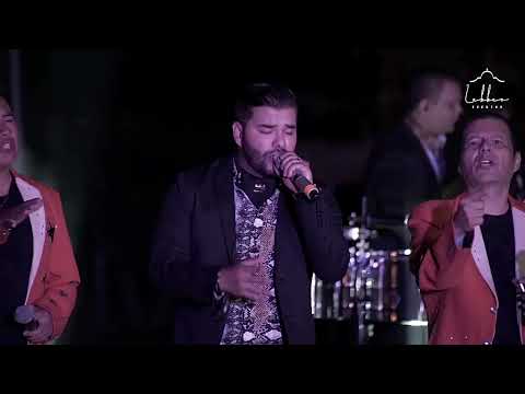 La Inolvidable ft Banda El Cerrito - Por Que Tuvo Que Ser Así (En Vivo)