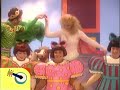 Noggin S Move To The Music The Wee Sing Train Medley Wee Sing