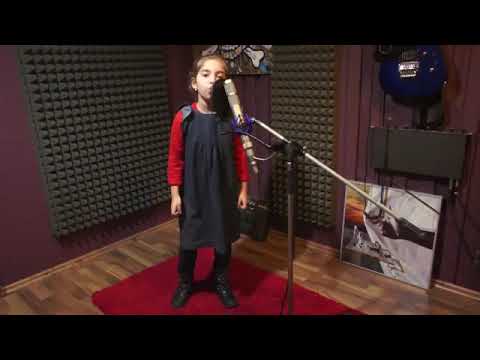 Alexandra Deliu   Titanium David Guetta feat  Sia cover