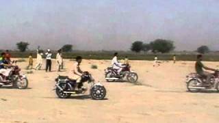 preview picture of video 'pakistan motorcycle race gujrat'