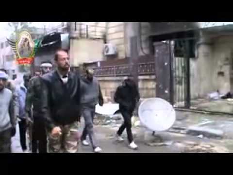 جولة من قبل قائد لواء التوحيد عبد القادر الصالح على احدى الجبهات في حلب