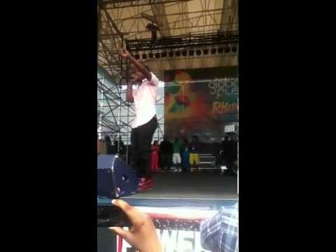 Kendrick Lamar & DjCurlyLocks Performing F. Your Ethnicity Live Phillys Global Fusion Festival 2012