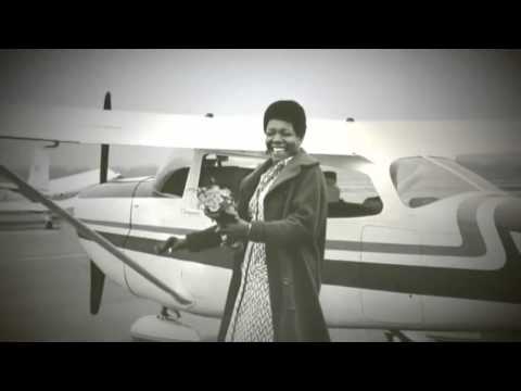 Maya Angelou Recites Phenomenal Woman