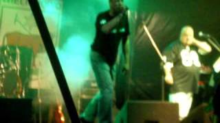 Kukiz i Piersi - Powróćże komuno