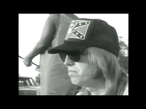 Tom Petty & the Heartbreakers:Southern Accents(Original Music Video)