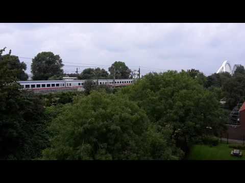 Locon 9909 met 18 DB rijtuigen langs Utrecht Zuilen
