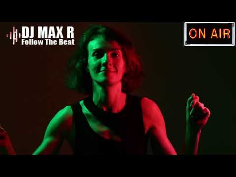 Numark Mixtrack Platinum FX - DJ Performance DJ MAX R Follow The Beat Live Dj Set  70-80-90 Revival